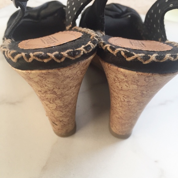 Seychelles Singapore black peep toe wedge sandals - Picture 5 of 6